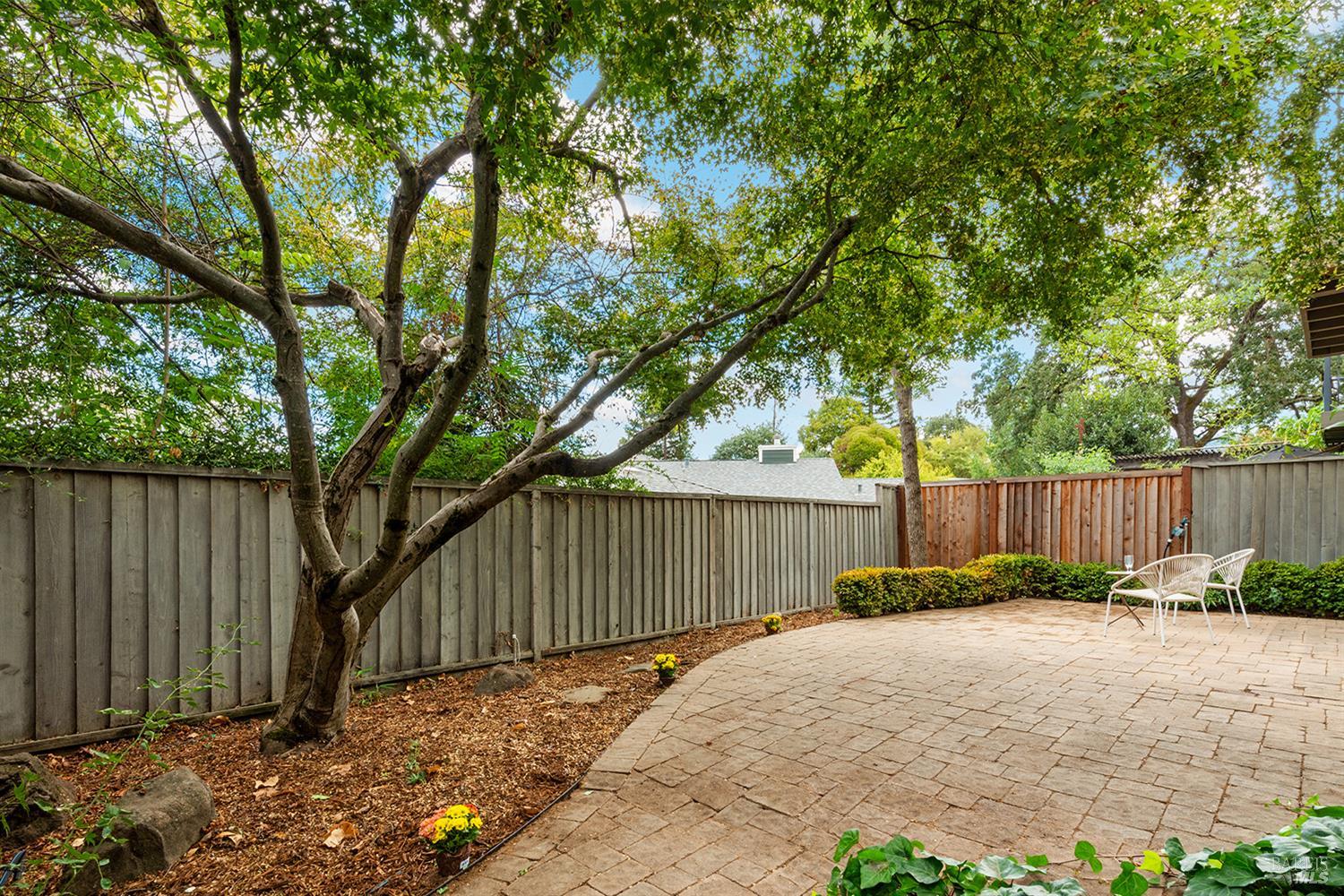 Detail Gallery Image 29 of 40 For 945 Hunt Ave, Saint Helena,  CA 94574 - 2 Beds | 2/1 Baths