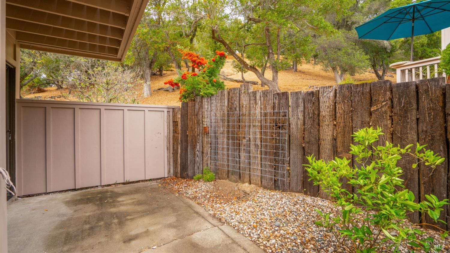 Detail Gallery Image 11 of 30 For 19 Burdell Ct, Novato,  CA 94949 - 2 Beds | 1/1 Baths