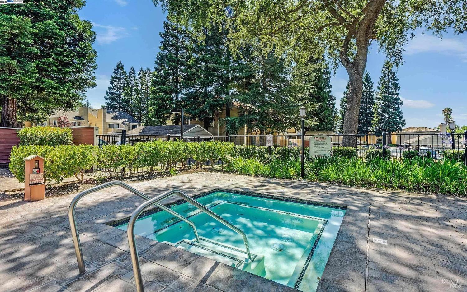 Detail Gallery Image 15 of 20 For 346 Eastridge Dr, San Ramon,  CA 94582 - 1 Beds | 1 Baths