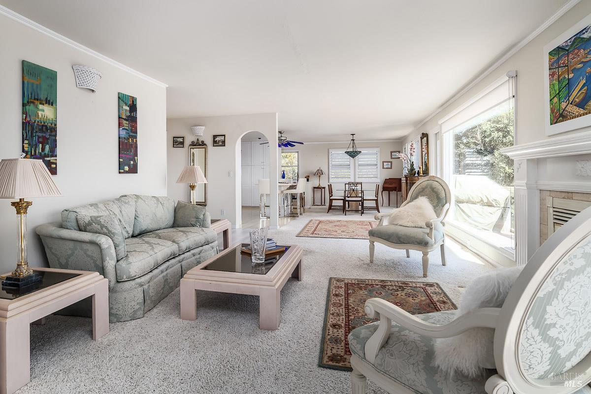 Detail Gallery Image 7 of 24 For 14 Fair Dr, San Rafael,  CA 94901 - 3 Beds | 3 Baths