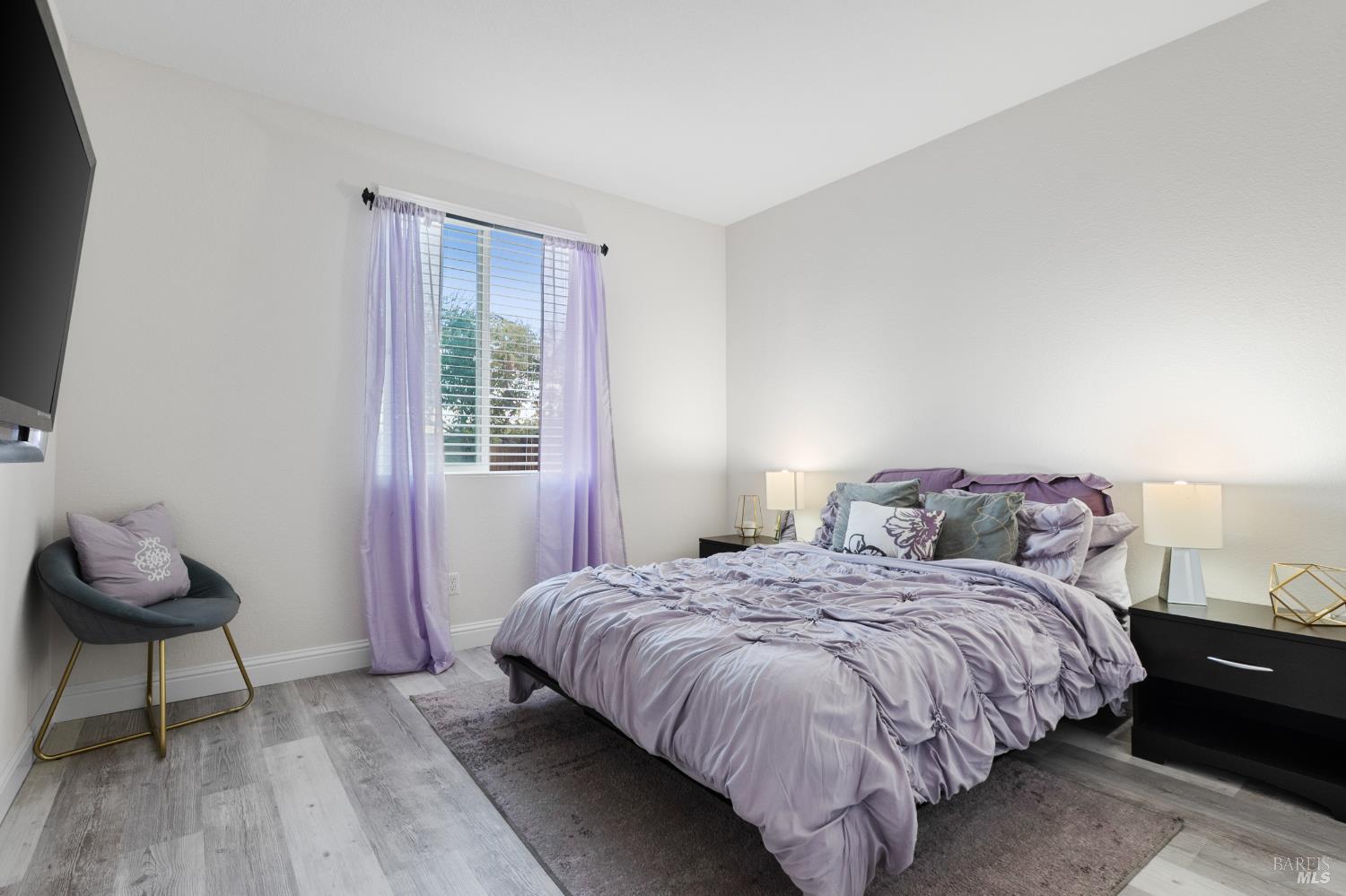 Detail Gallery Image 27 of 71 For 2437 Sanders Ln, Fairfield,  CA 94533 - 5 Beds | 4 Baths