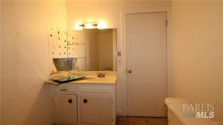 Detail Gallery Image 15 of 22 For 341 Lake St, Clearlake Oaks,  CA 95423 - 2 Beds | 2 Baths