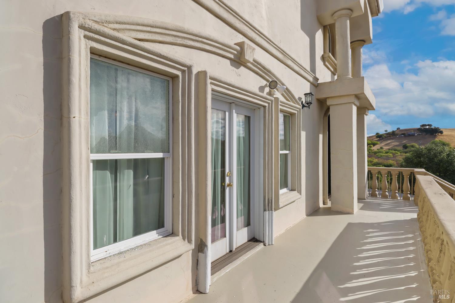 Detail Gallery Image 21 of 98 For 3945 Joslin Ln, Vacaville,  CA 95688 - 6 Beds | 5/4 Baths