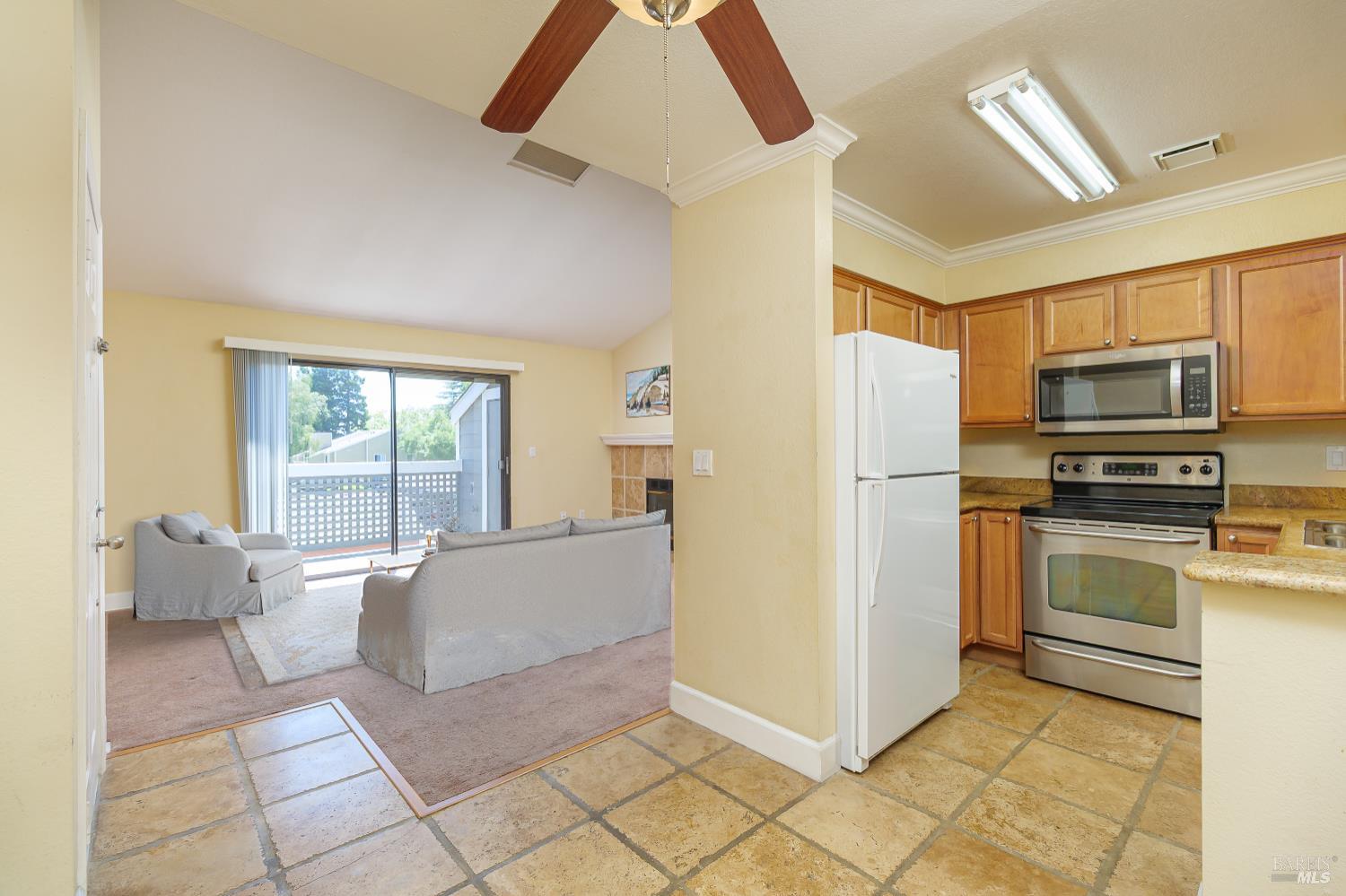 Detail Gallery Image 2 of 20 For 346 Eastridge Dr, San Ramon,  CA 94582 - 1 Beds | 1 Baths