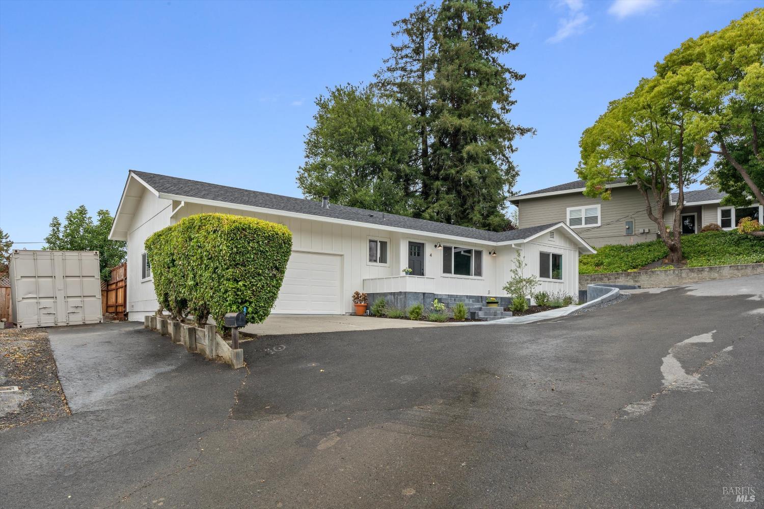 Detail Gallery Image 19 of 22 For 4 George Ter, Petaluma,  CA 94952 - 2 Beds | 1/1 Baths