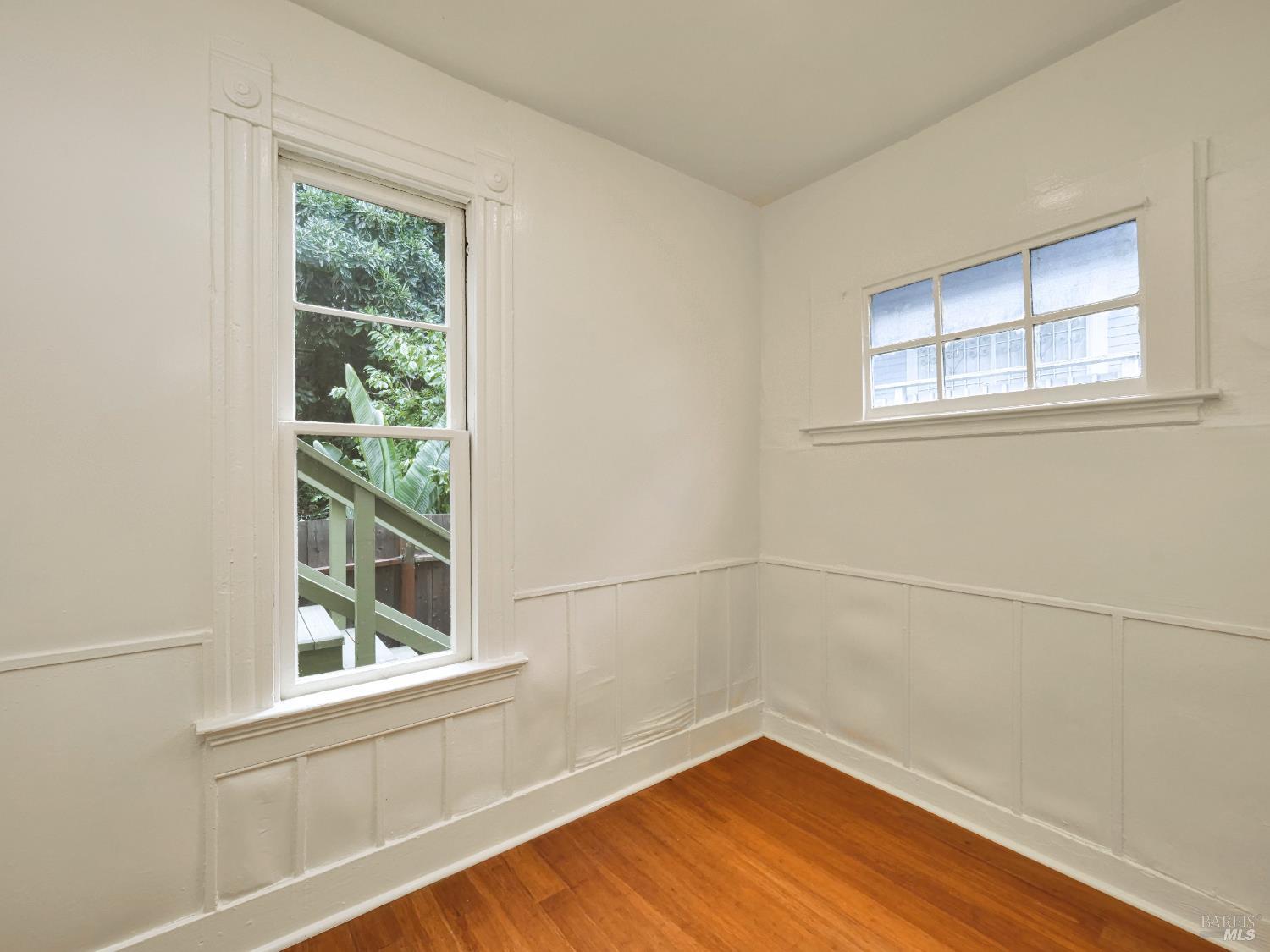 Detail Gallery Image 9 of 33 For 1014 Castro St, Oakland,  CA 94607 - – Beds | – Baths