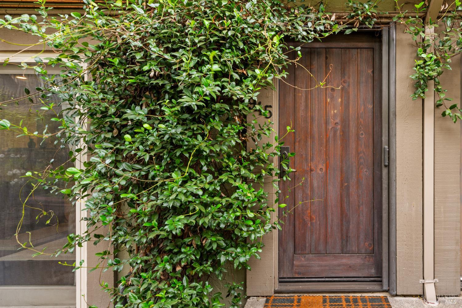 Detail Gallery Image 2 of 40 For 945 Hunt Ave, Saint Helena,  CA 94574 - 2 Beds | 2/1 Baths