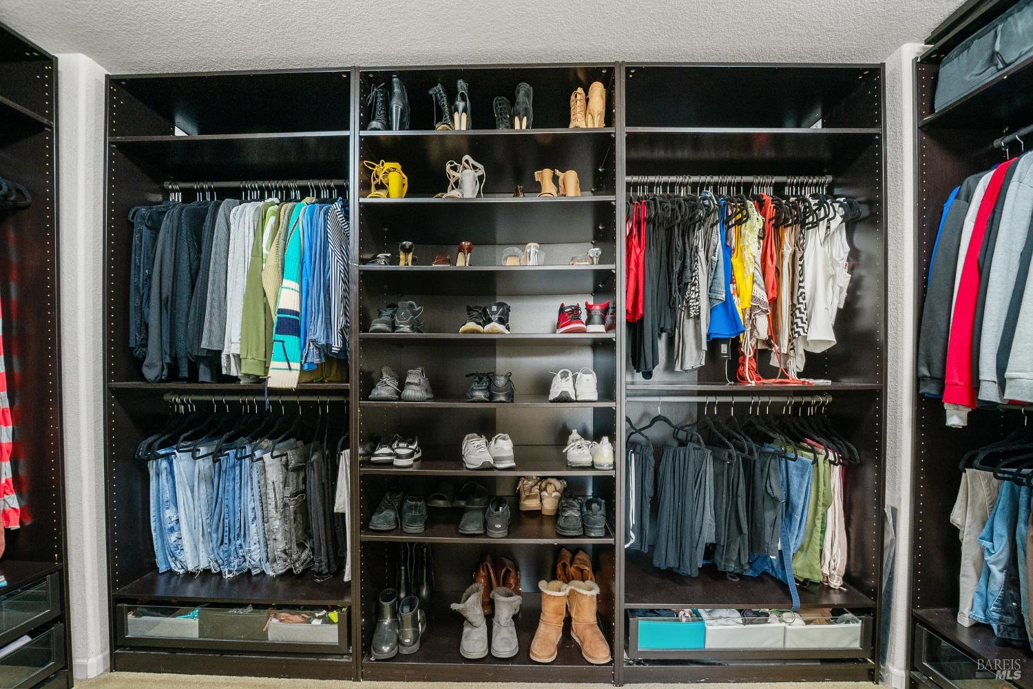 Detail Gallery Image 52 of 71 For 2437 Sanders Ln, Fairfield,  CA 94533 - 5 Beds | 4 Baths