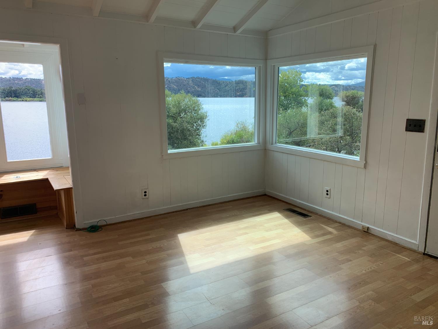 Detail Gallery Image 37 of 67 For 12140 E Highway 20 Hwy, Clearlake Oaks,  CA 95423 - 2 Beds | 2 Baths