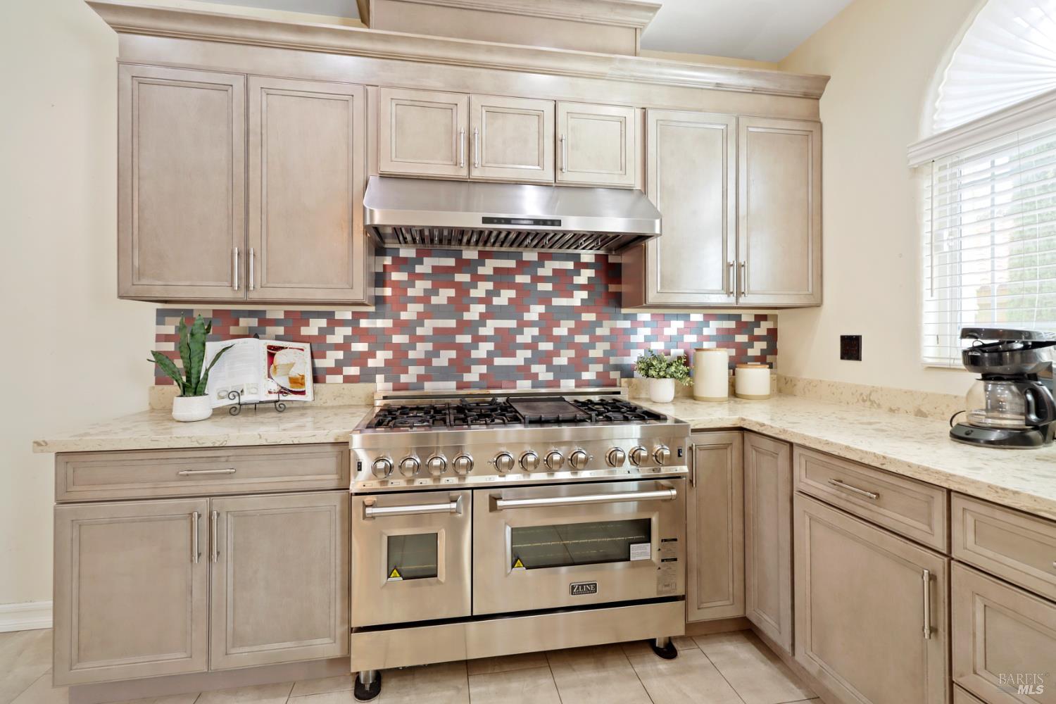 Detail Gallery Image 88 of 98 For 3945 Joslin Ln, Vacaville,  CA 95688 - 6 Beds | 5/4 Baths