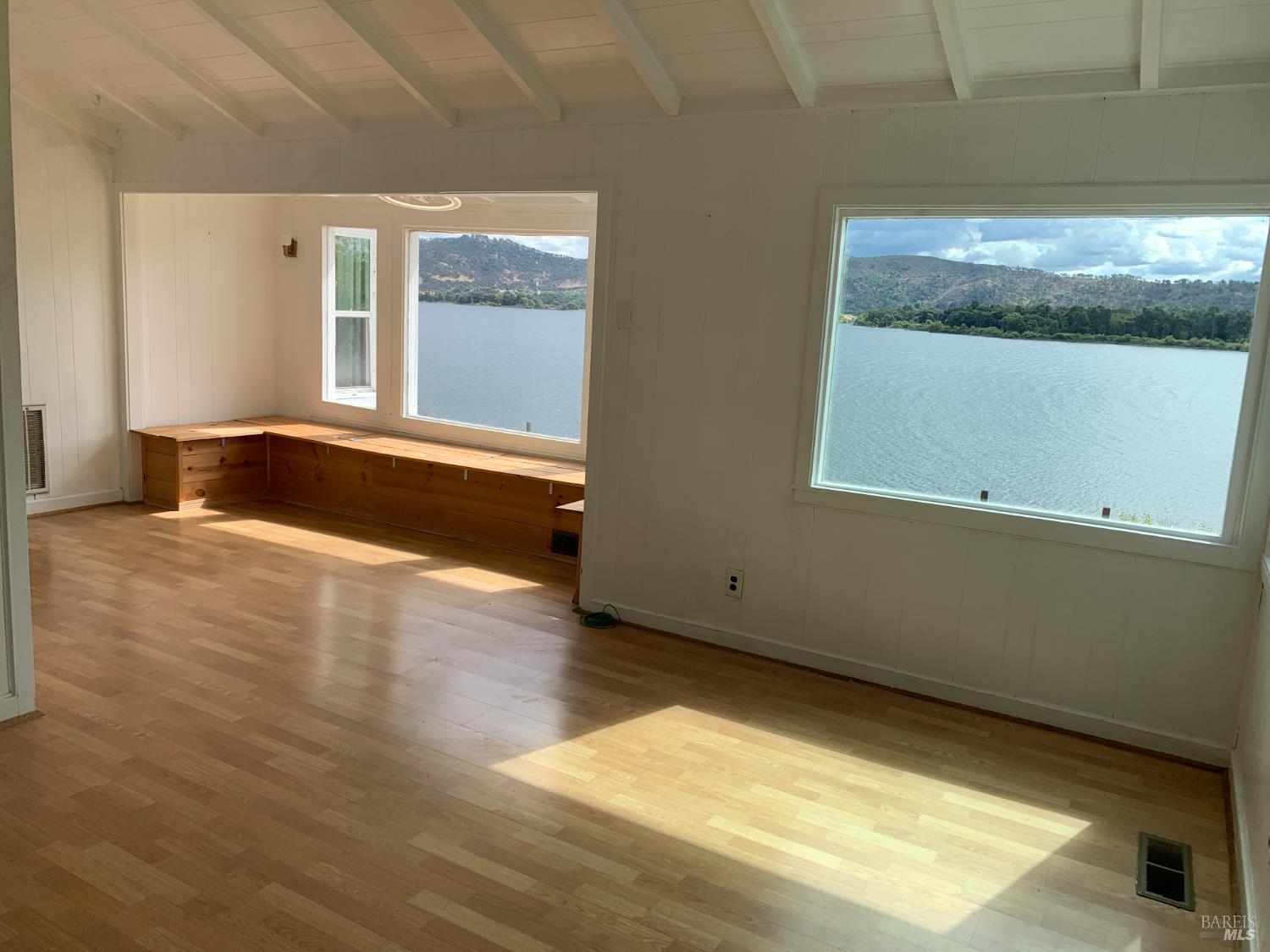 Detail Gallery Image 35 of 67 For 12140 E Highway 20 Hwy, Clearlake Oaks,  CA 95423 - 2 Beds | 2 Baths