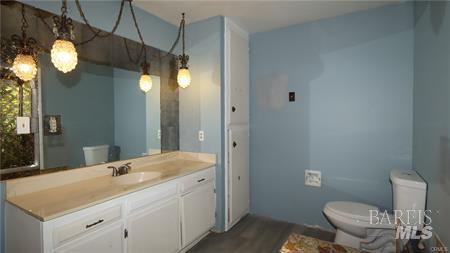 Detail Gallery Image 9 of 22 For 341 Lake St, Clearlake Oaks,  CA 95423 - 2 Beds | 2 Baths