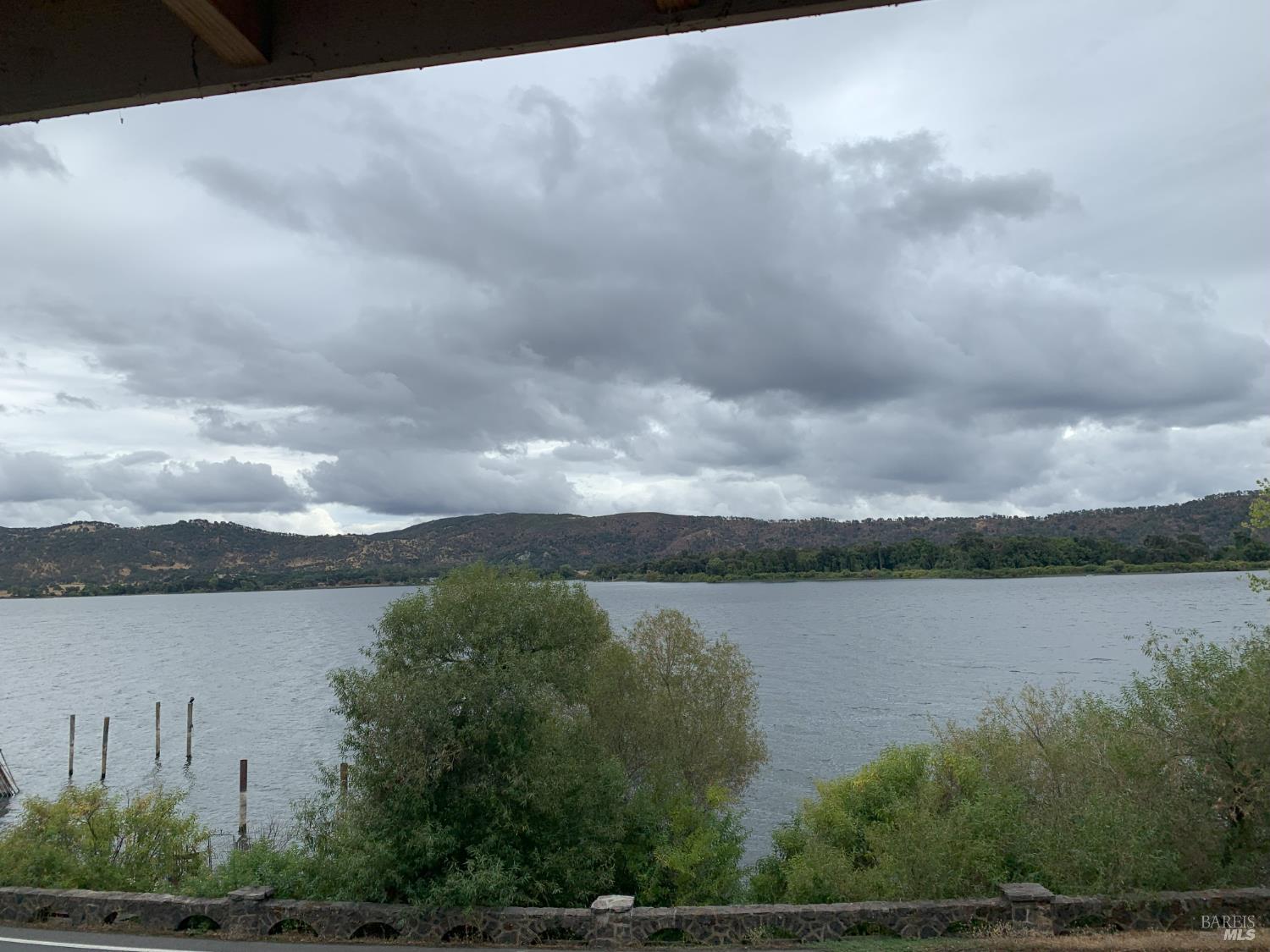 Detail Gallery Image 7 of 67 For 12140 E Highway 20 Hwy, Clearlake Oaks,  CA 95423 - 2 Beds | 2 Baths