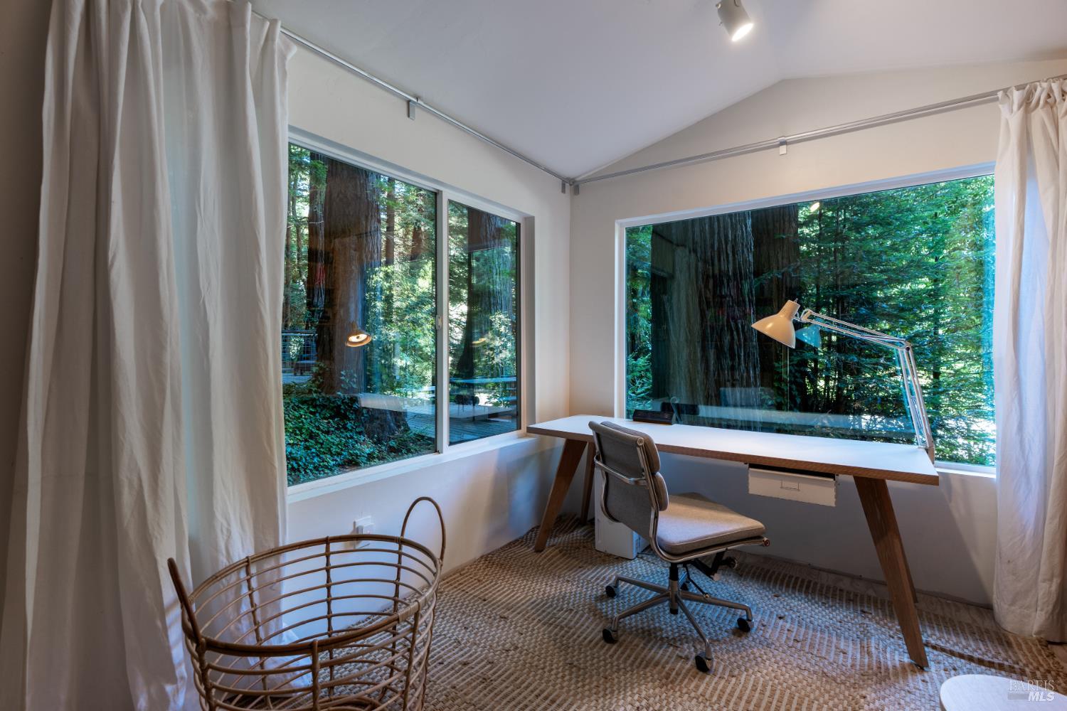 Detail Gallery Image 32 of 36 For 1050 Cazadero Hwy, Cazadero,  CA 95421 - 2 Beds | 2 Baths