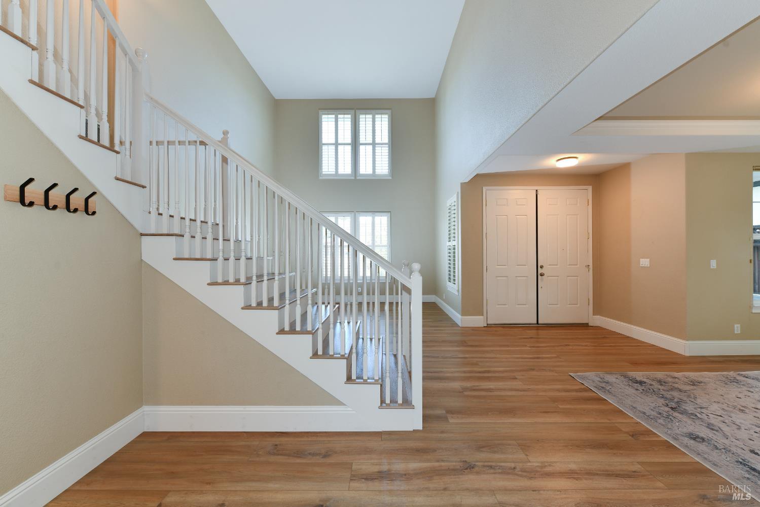 Detail Gallery Image 4 of 36 For 1185 Rochioli Dr, Windsor,  CA 95492 - 4 Beds | 2/1 Baths