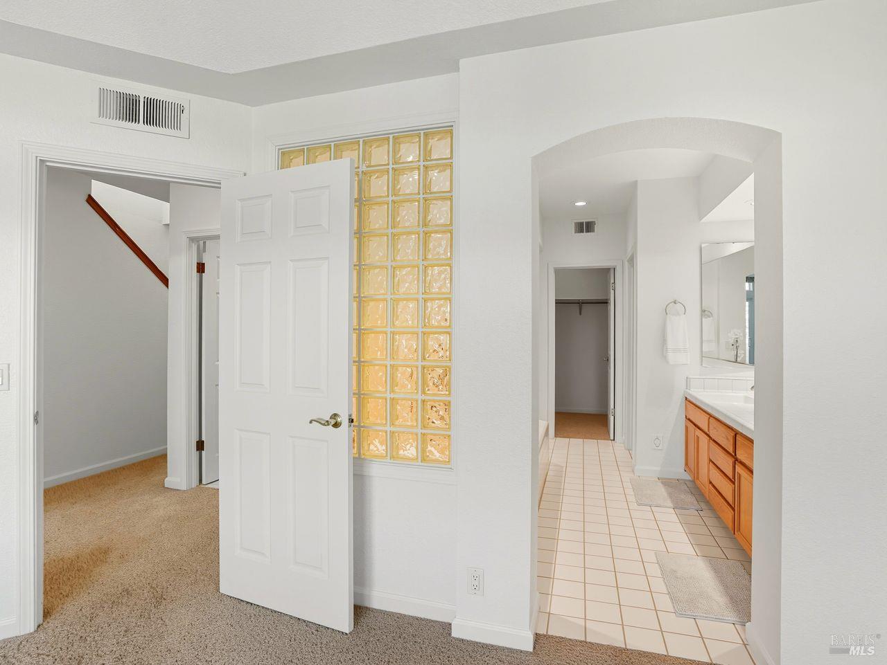 Detail Gallery Image 31 of 46 For 2131 Stonefield Ln, Santa Rosa,  CA 95403 - 2 Beds | 2/1 Baths