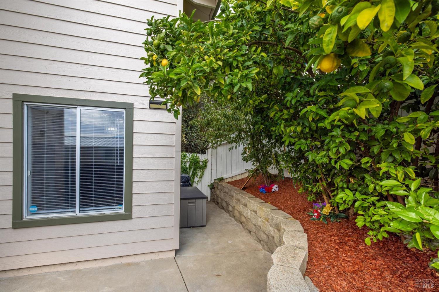 Detail Gallery Image 27 of 31 For 191 Cimarron Dr, Vallejo,  CA 94589 - 3 Beds | 2/1 Baths