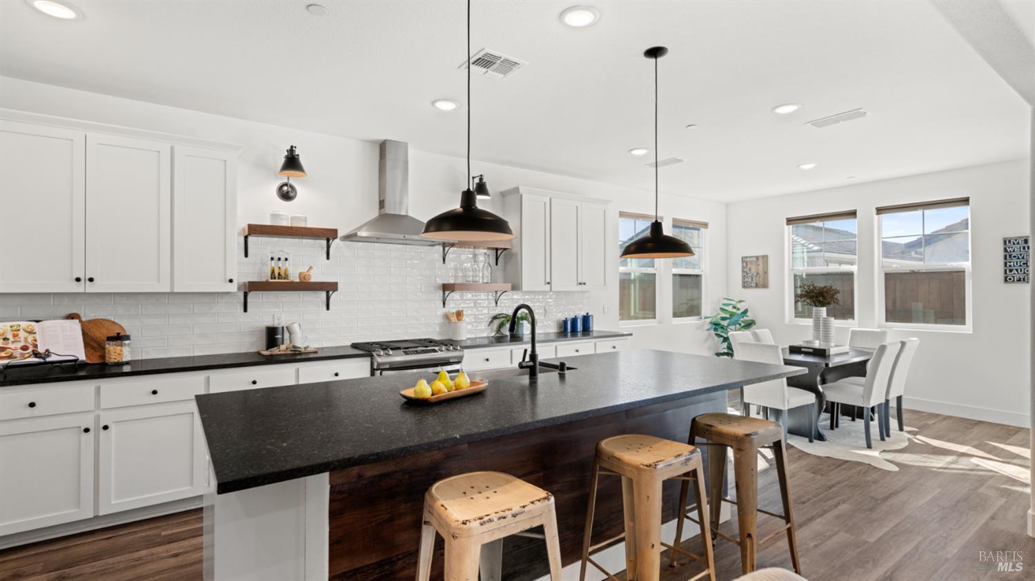 Detail Gallery Image 18 of 59 For 2195 Prairie Way, Dixon,  CA 95620 - 2 Beds | 2 Baths