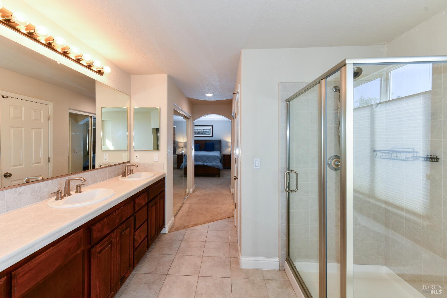 Detail Gallery Image 19 of 36 For 1185 Rochioli Dr, Windsor,  CA 95492 - 4 Beds | 2/1 Baths