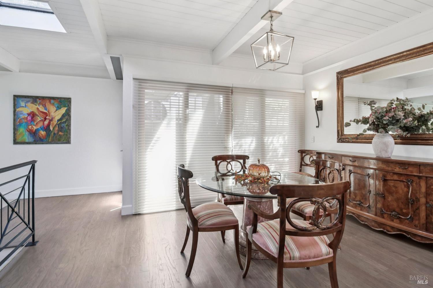 Detail Gallery Image 7 of 20 For 60 Crest Ave, San Anselmo,  CA 94960 - 3 Beds | 2/1 Baths