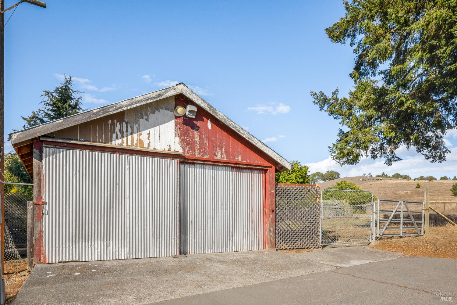 Detail Gallery Image 49 of 61 For 13881 Bodega Hwy, Sebastopol,  CA 95472 - 3 Beds | 3 Baths