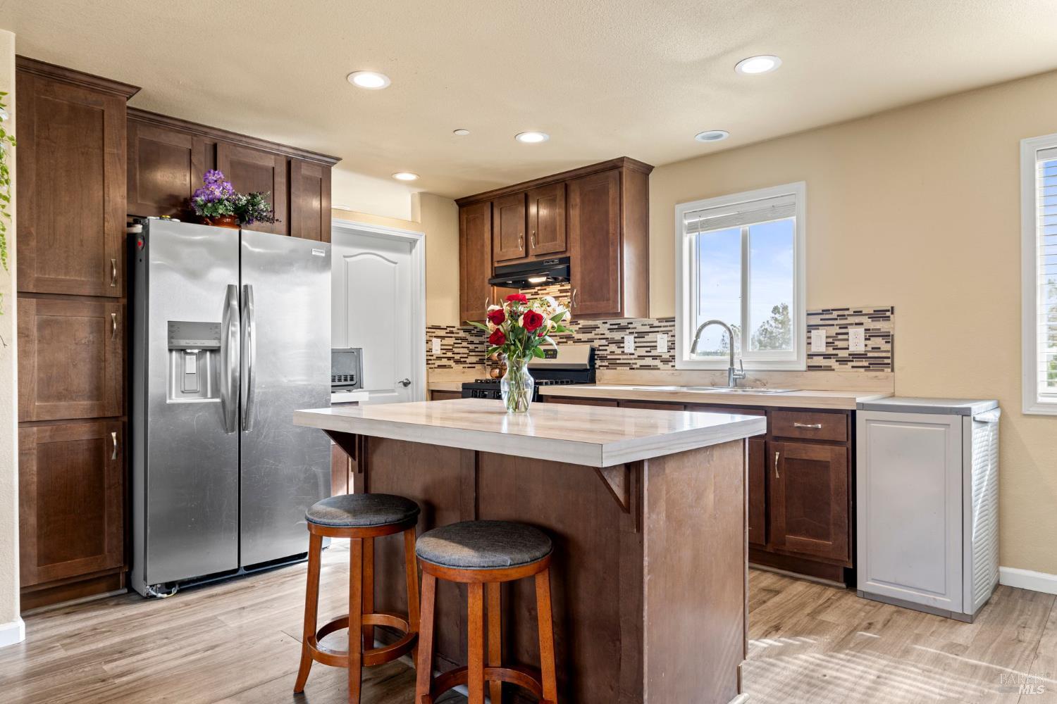 Detail Gallery Image 11 of 56 For 4203 Independence Ln, Vacaville,  CA 95688 - 3 Beds | 2 Baths