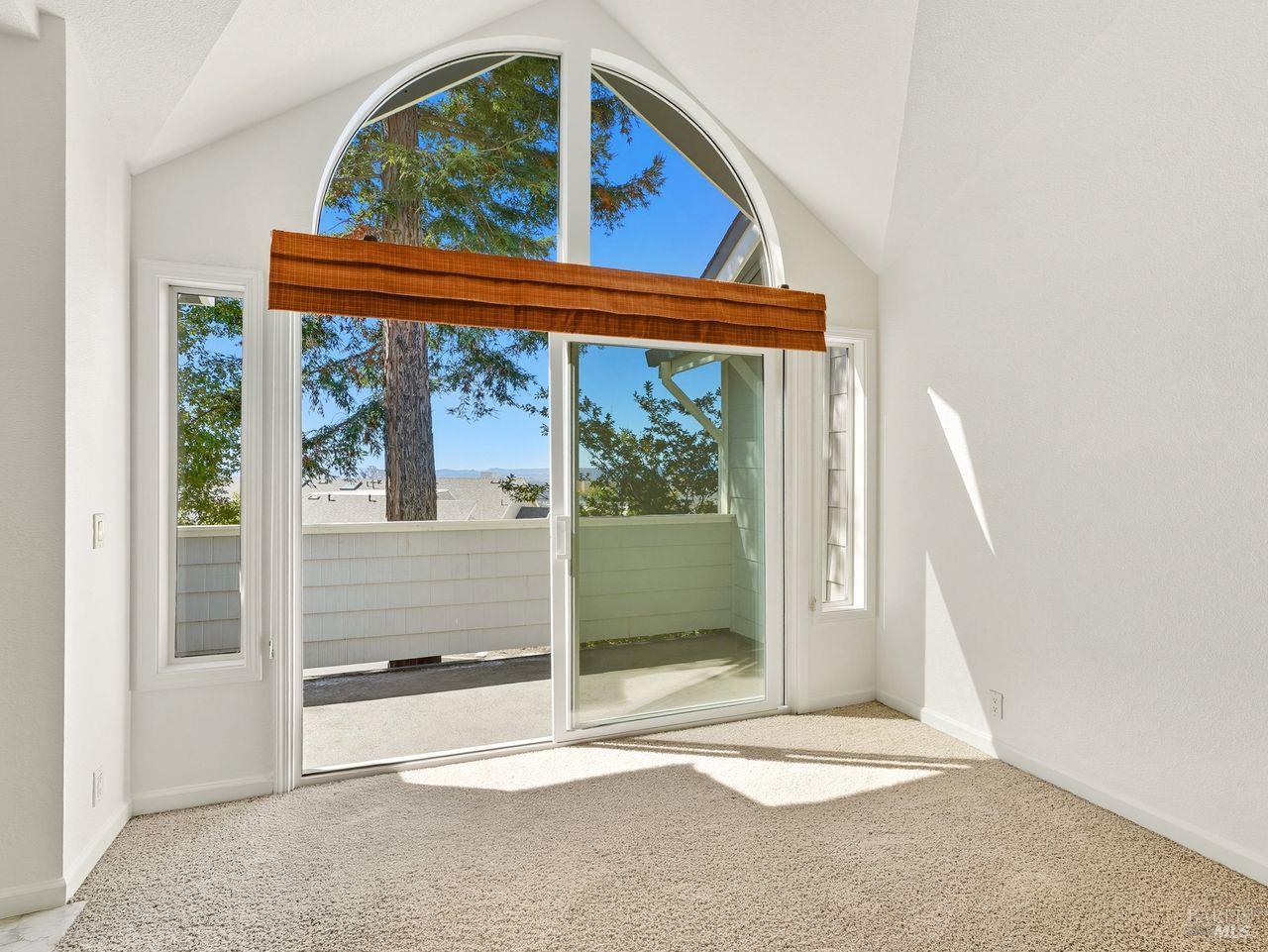 Detail Gallery Image 7 of 46 For 2131 Stonefield Ln, Santa Rosa,  CA 95403 - 2 Beds | 2/1 Baths