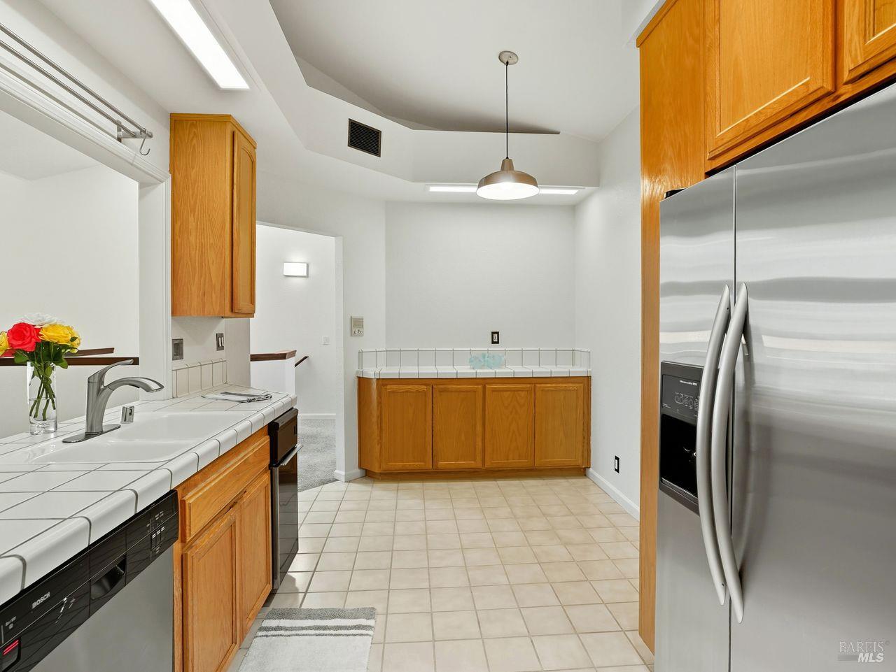 Detail Gallery Image 11 of 46 For 2131 Stonefield Ln, Santa Rosa,  CA 95403 - 2 Beds | 2/1 Baths