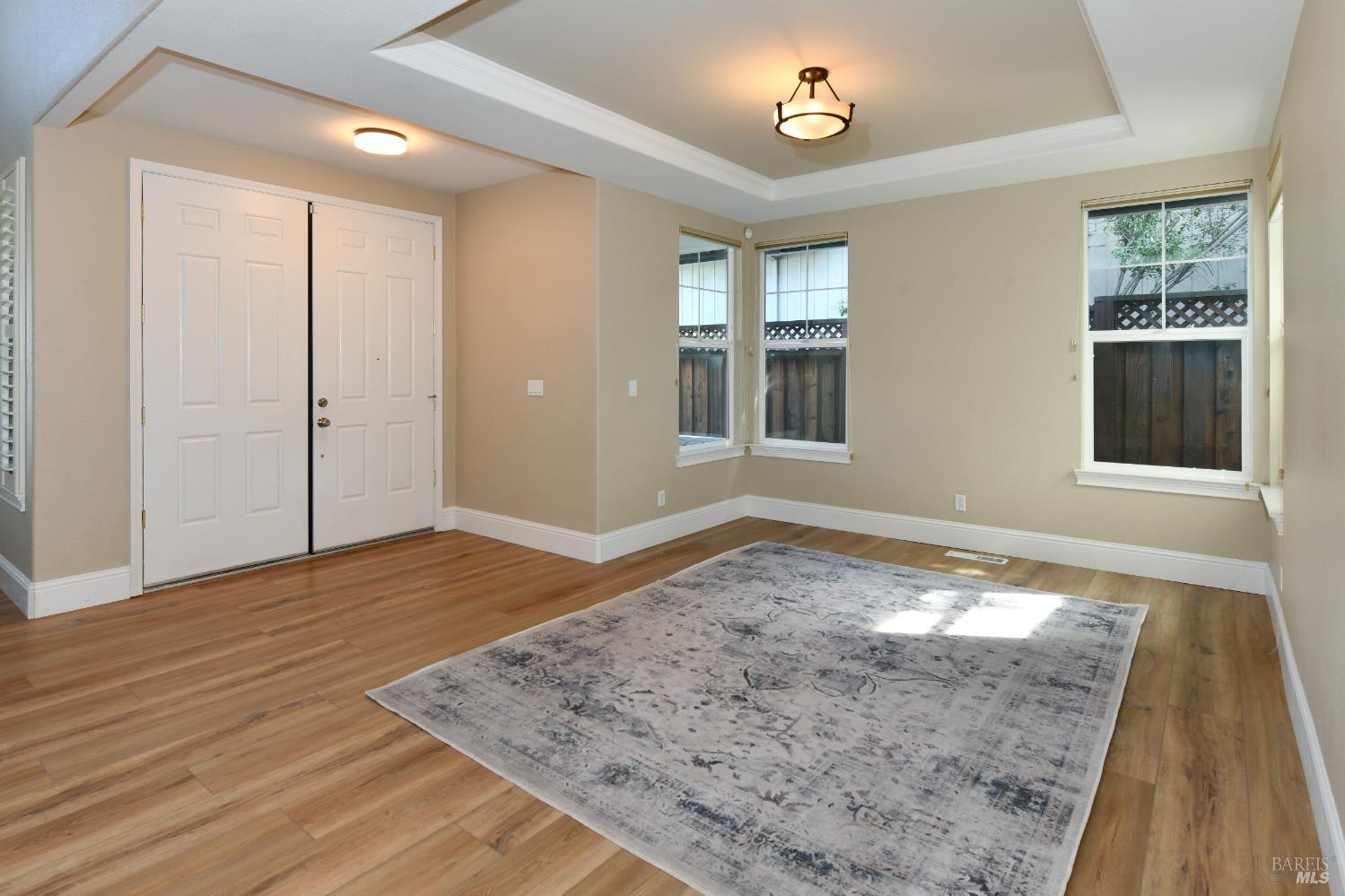 Detail Gallery Image 5 of 36 For 1185 Rochioli Dr, Windsor,  CA 95492 - 4 Beds | 2/1 Baths