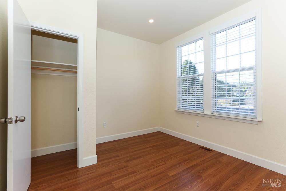 Detail Gallery Image 2 of 25 For 689 Butte St, Sausalito,  CA 94965 - 2 Beds | 1 Baths