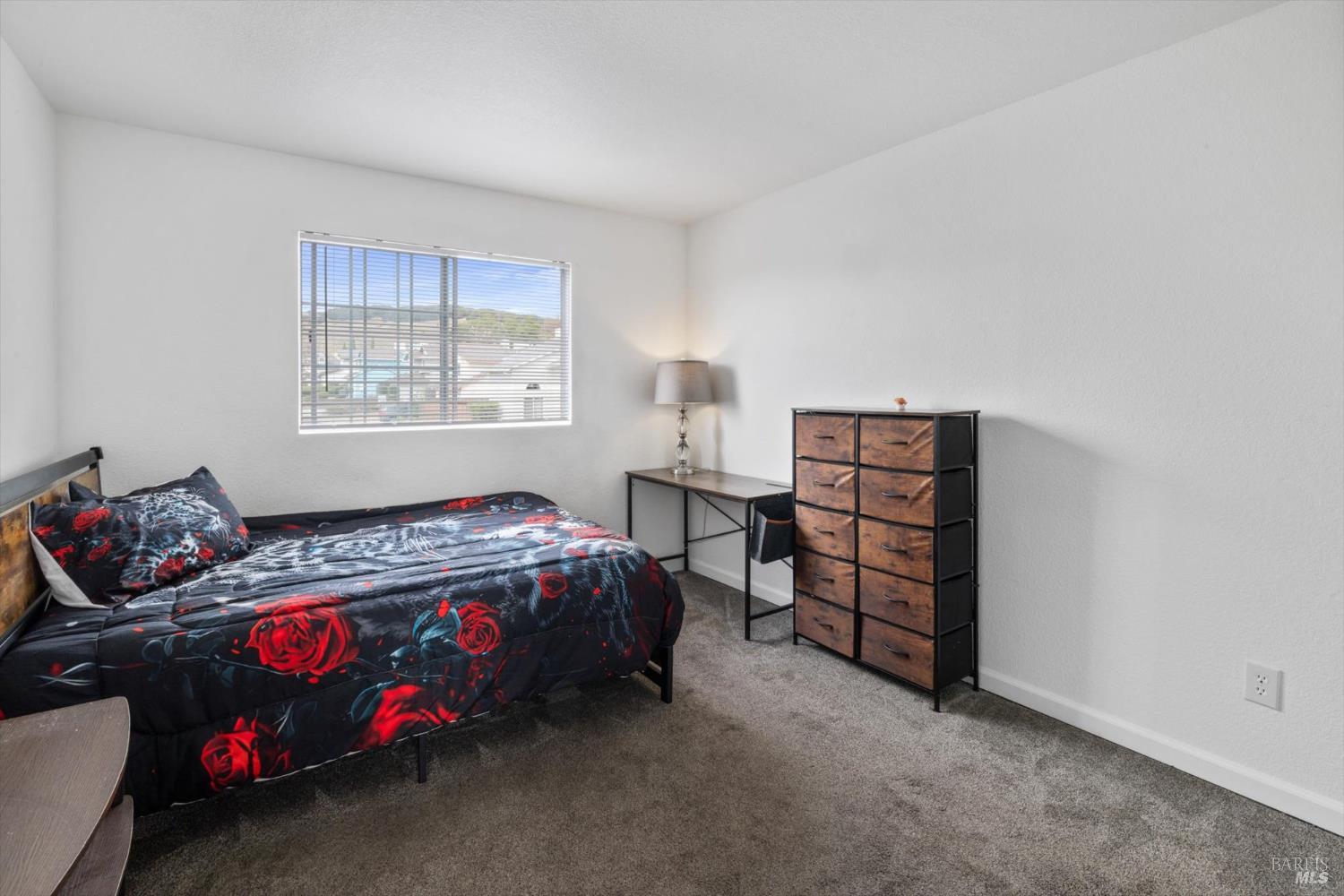 Detail Gallery Image 24 of 31 For 191 Cimarron Dr, Vallejo,  CA 94589 - 3 Beds | 2/1 Baths