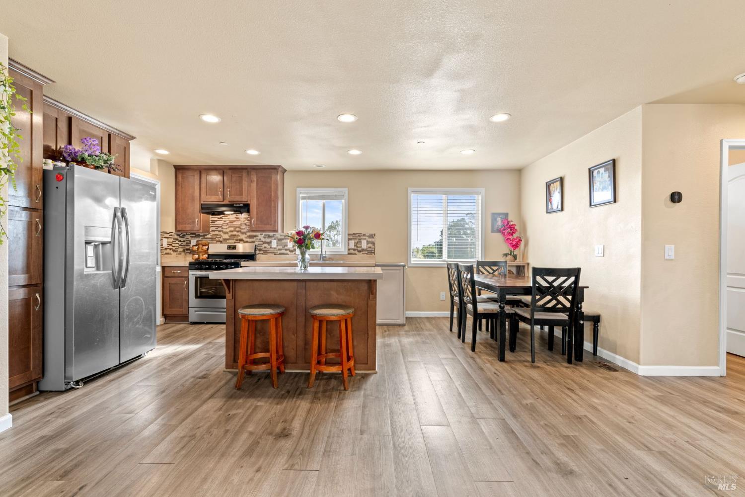 Detail Gallery Image 10 of 56 For 4203 Independence Ln, Vacaville,  CA 95688 - 3 Beds | 2 Baths