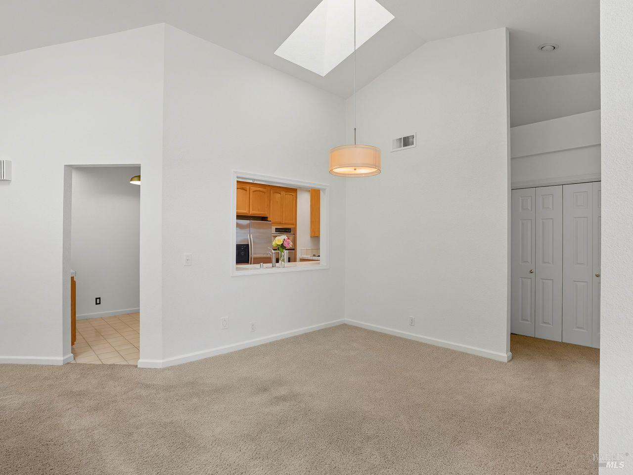 Detail Gallery Image 16 of 46 For 2131 Stonefield Ln, Santa Rosa,  CA 95403 - 2 Beds | 2/1 Baths