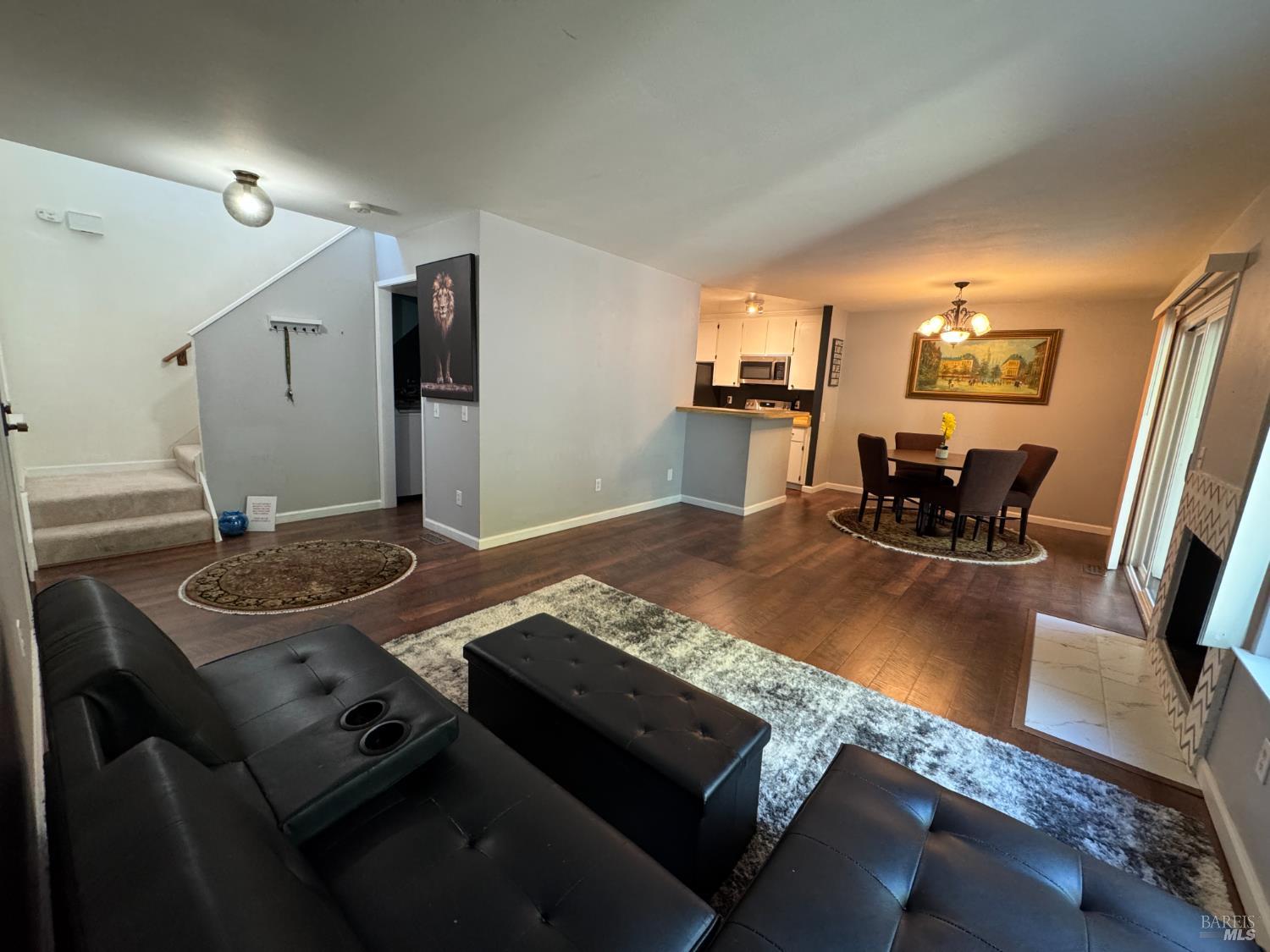 Detail Gallery Image 13 of 65 For 58 Scottsdale Way, Novato,  CA 94945 - 2 Beds | 1/1 Baths