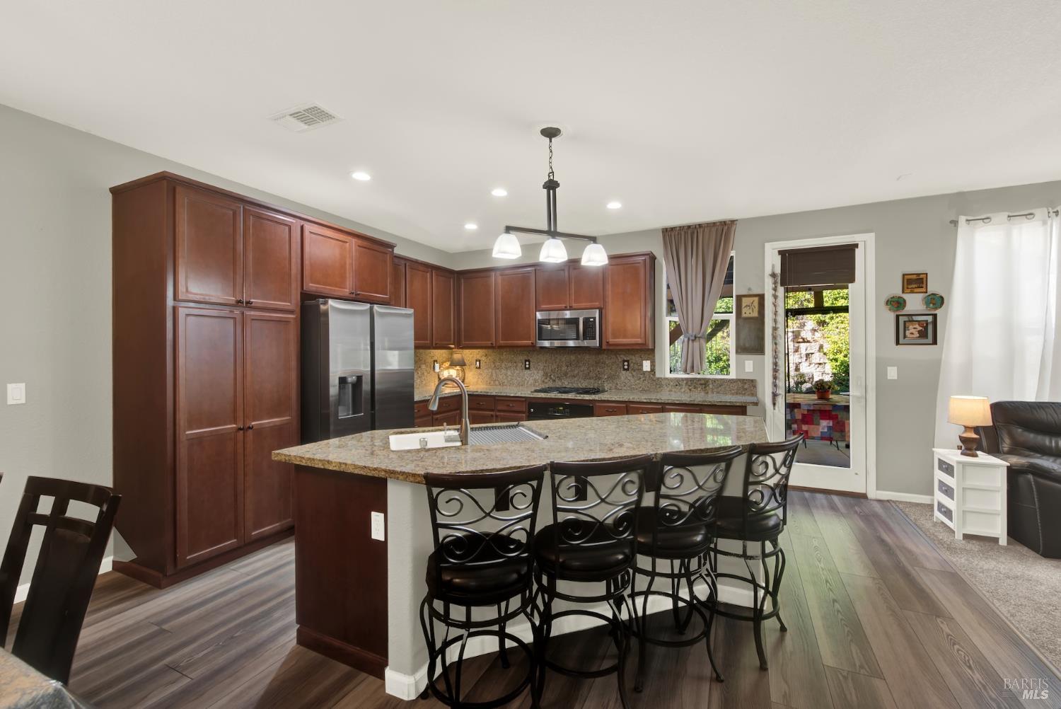 Detail Gallery Image 17 of 51 For 571 Citrine Cir, Fairfield,  CA 94534 - 3 Beds | 2/1 Baths