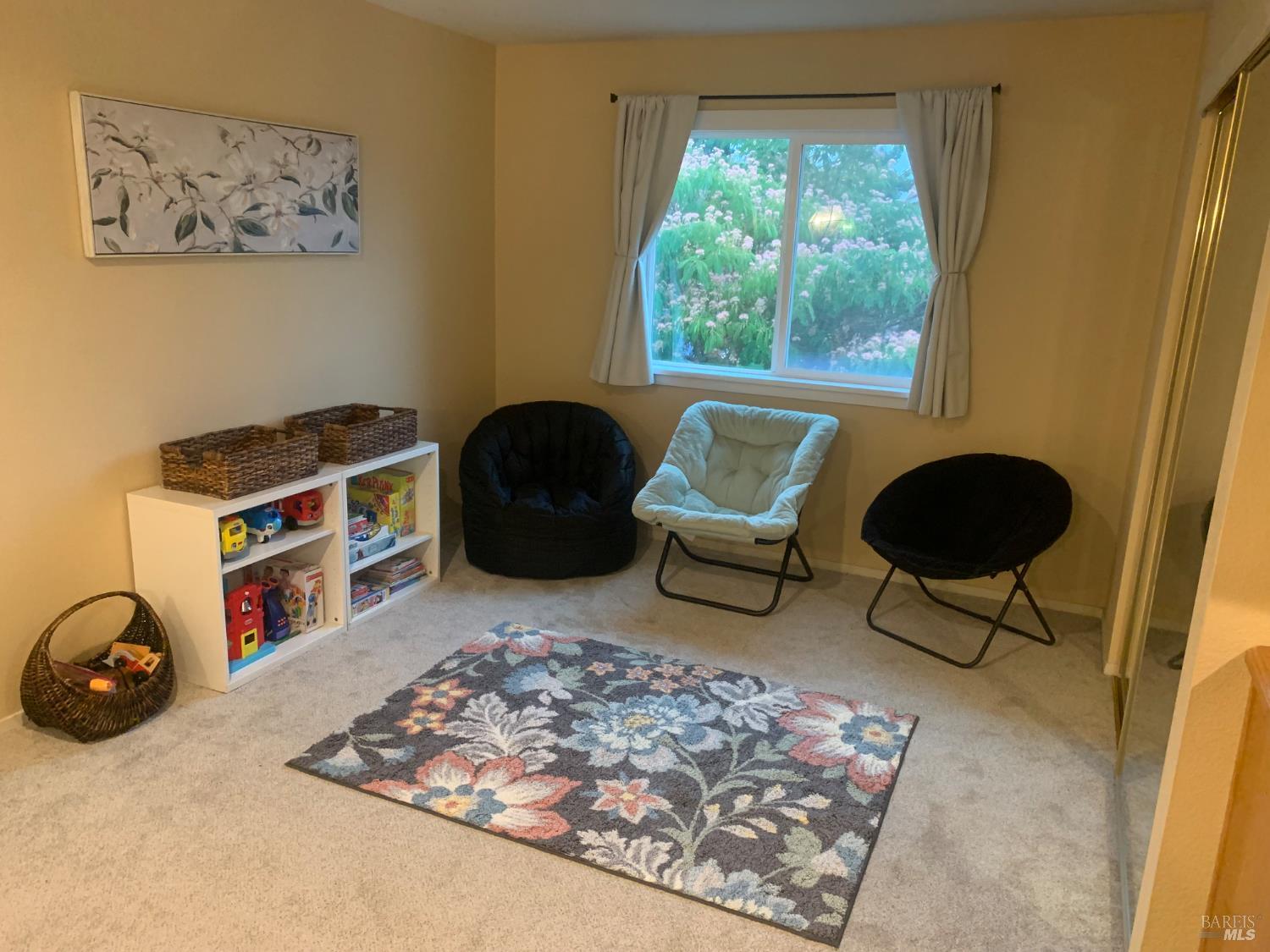 Detail Gallery Image 20 of 22 For 240 Newbury Way, American Canyon,  CA 94503 - 4 Beds | 3 Baths