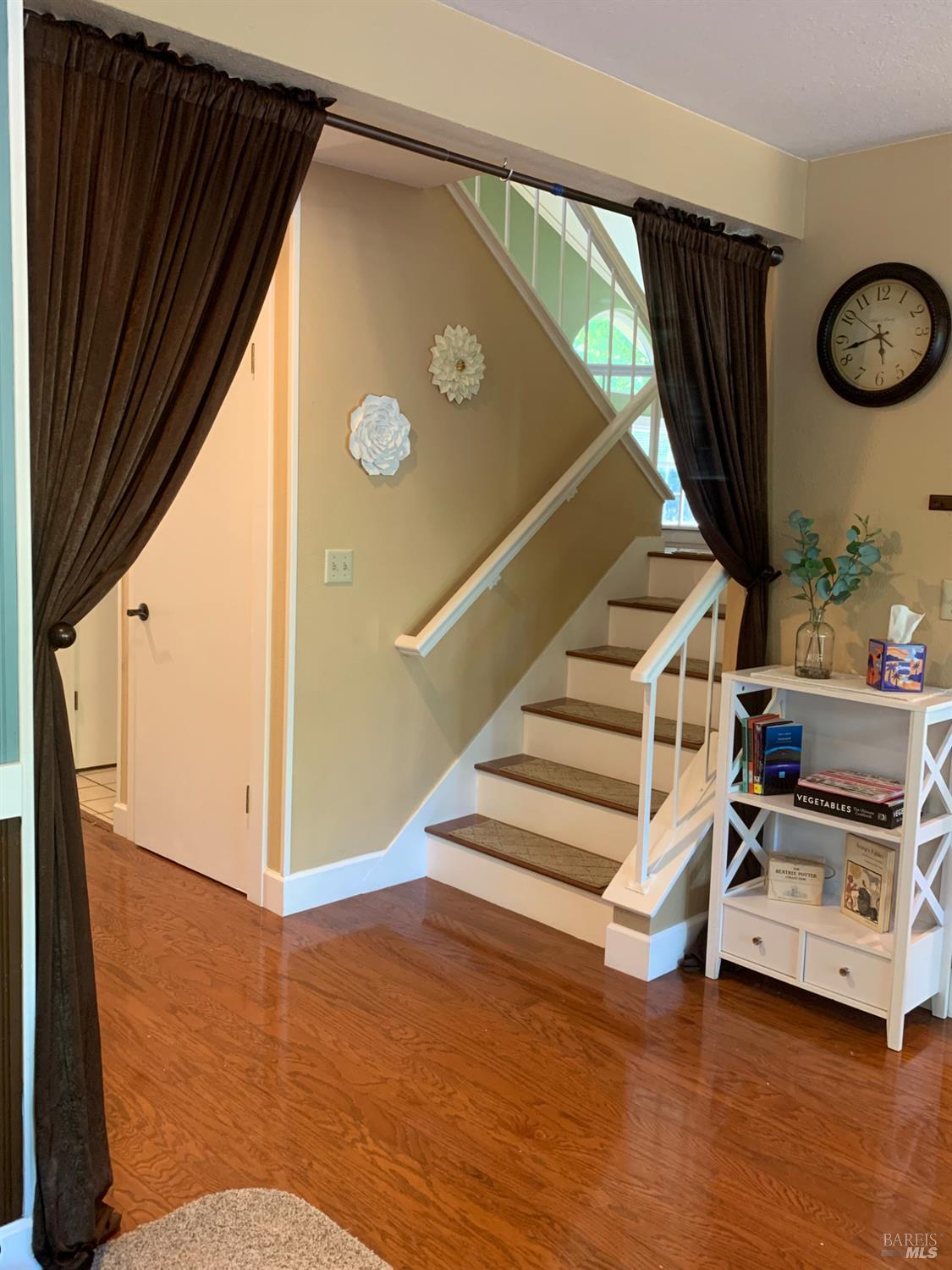 Detail Gallery Image 12 of 22 For 240 Newbury Way, American Canyon,  CA 94503 - 4 Beds | 3 Baths