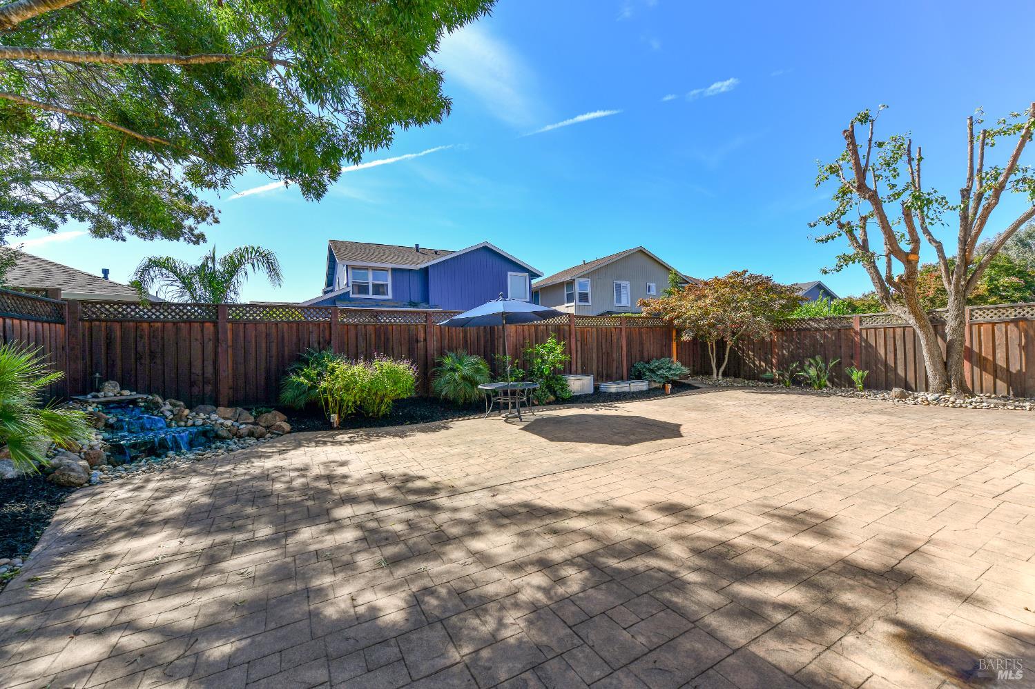 Detail Gallery Image 30 of 36 For 1185 Rochioli Dr, Windsor,  CA 95492 - 4 Beds | 2/1 Baths