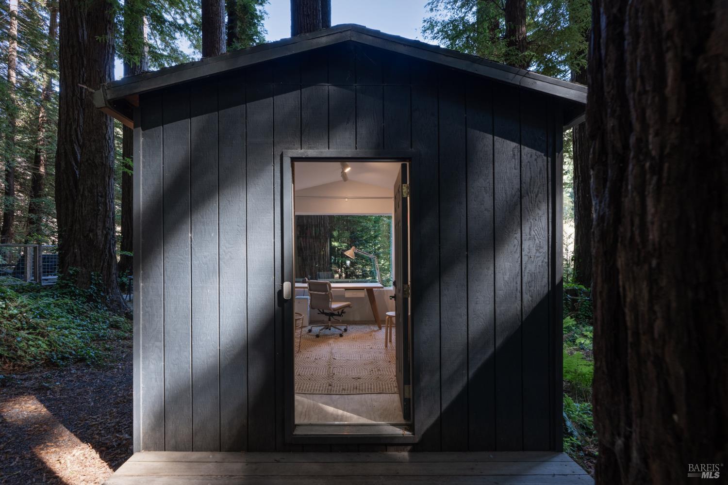 Detail Gallery Image 31 of 36 For 1050 Cazadero Hwy, Cazadero,  CA 95421 - 2 Beds | 2 Baths