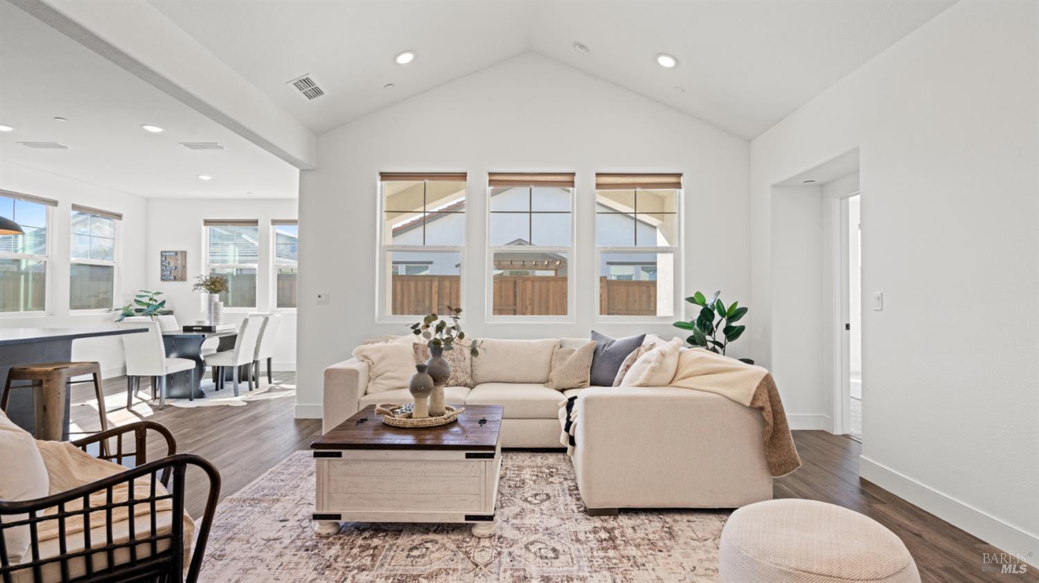 Detail Gallery Image 14 of 59 For 2195 Prairie Way, Dixon,  CA 95620 - 2 Beds | 2 Baths