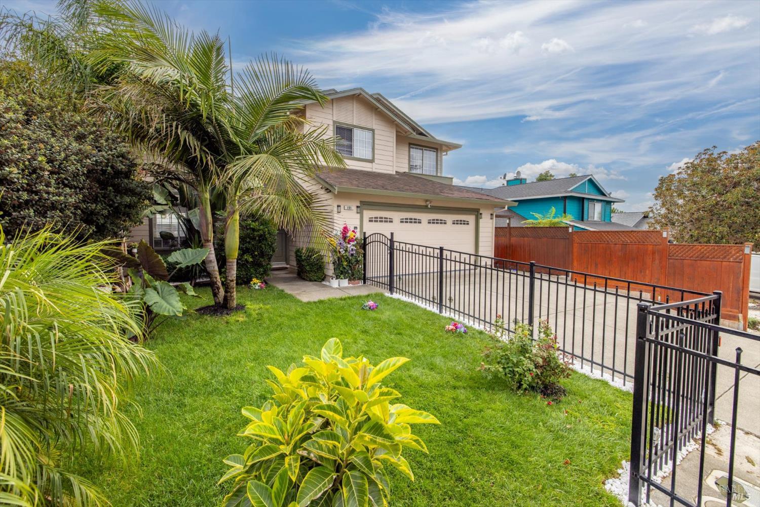 Detail Gallery Image 4 of 31 For 191 Cimarron Dr, Vallejo,  CA 94589 - 3 Beds | 2/1 Baths