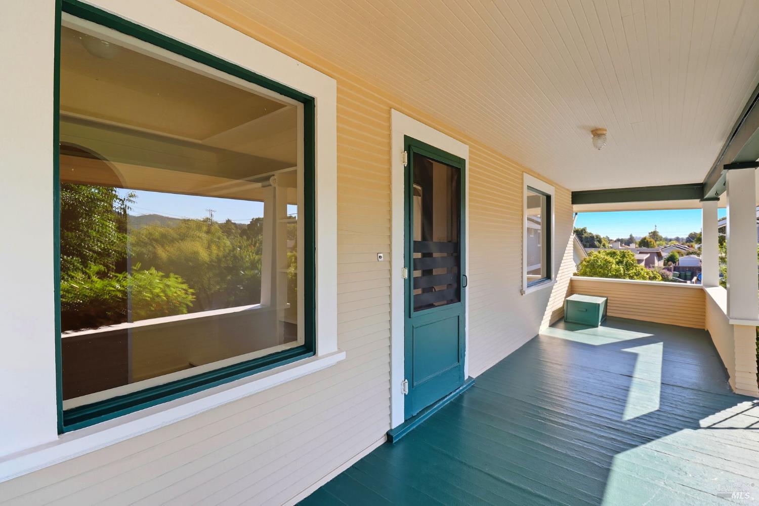 Detail Gallery Image 5 of 40 For 2094 Center Rd, Novato,  CA 94947 - 4 Beds | 2 Baths