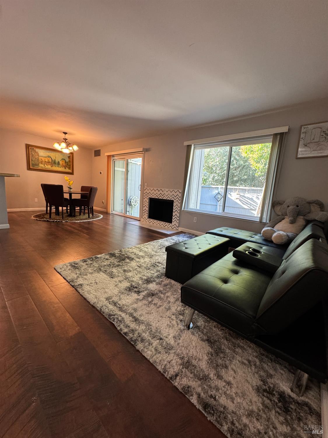 Detail Gallery Image 9 of 65 For 58 Scottsdale Way, Novato,  CA 94945 - 2 Beds | 1/1 Baths