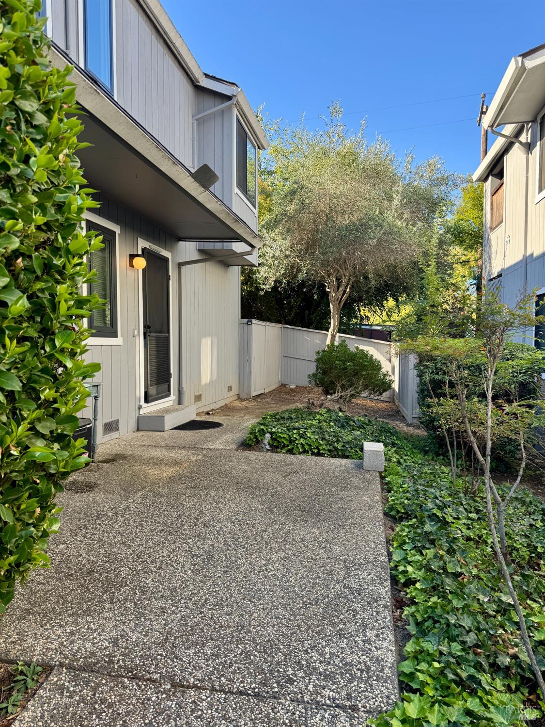 Detail Gallery Image 2 of 65 For 58 Scottsdale Way, Novato,  CA 94945 - 2 Beds | 1/1 Baths