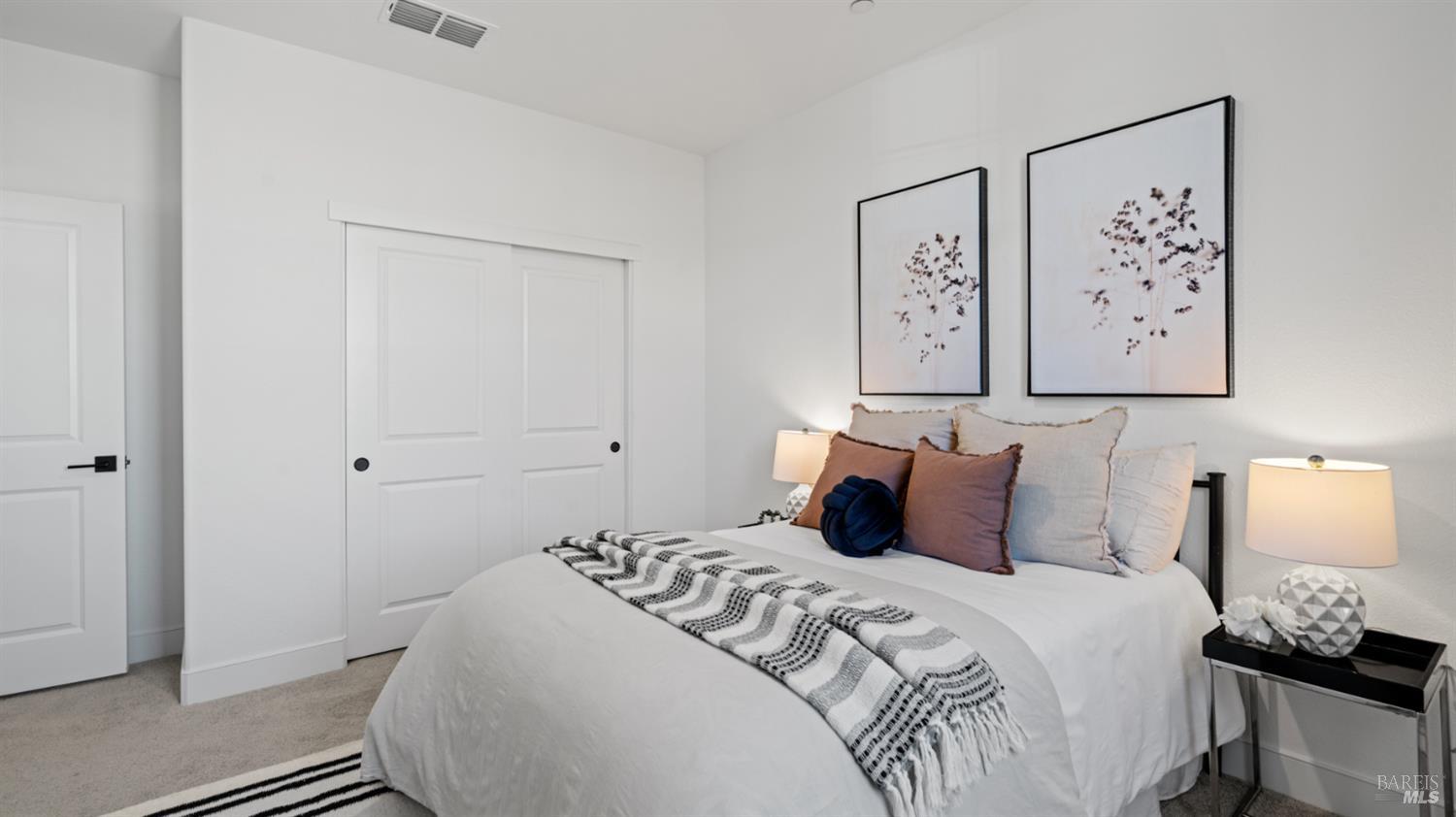 Detail Gallery Image 7 of 59 For 2195 Prairie Way, Dixon,  CA 95620 - 2 Beds | 2 Baths