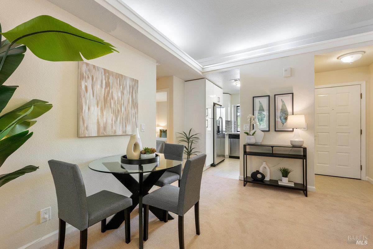 Detail Gallery Image 7 of 28 For 32 Picadilly Ct, San Rafael,  CA 94903 - 2 Beds | 2 Baths