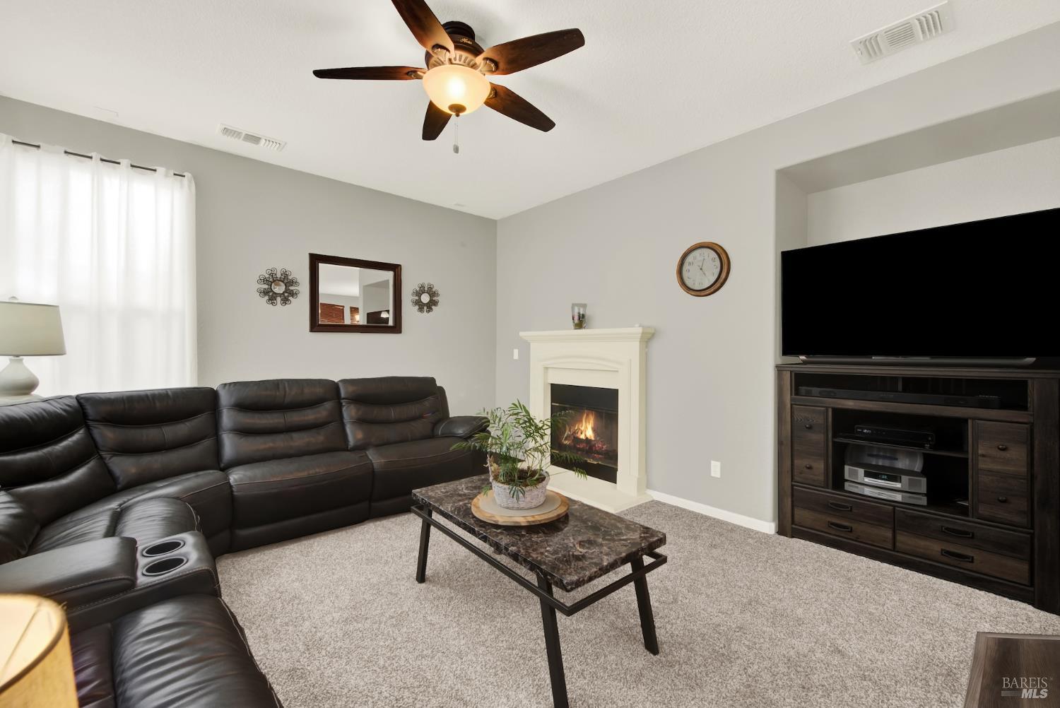 Detail Gallery Image 19 of 51 For 571 Citrine Cir, Fairfield,  CA 94534 - 3 Beds | 2/1 Baths