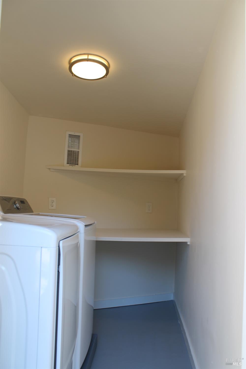 Detail Gallery Image 12 of 25 For 689 Butte St, Sausalito,  CA 94965 - 2 Beds | 1 Baths