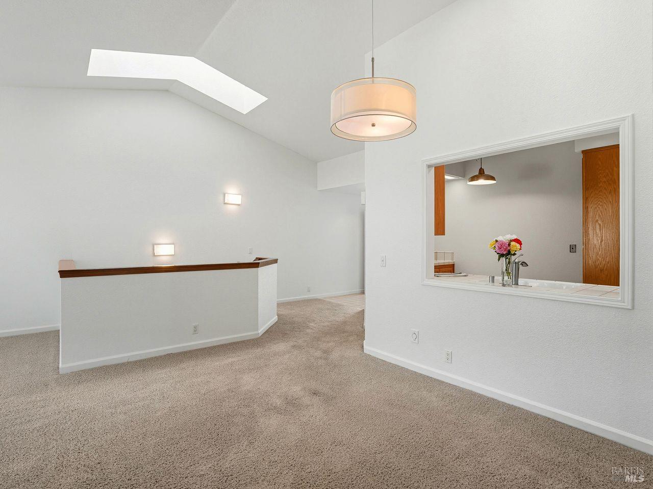 Detail Gallery Image 15 of 46 For 2131 Stonefield Ln, Santa Rosa,  CA 95403 - 2 Beds | 2/1 Baths