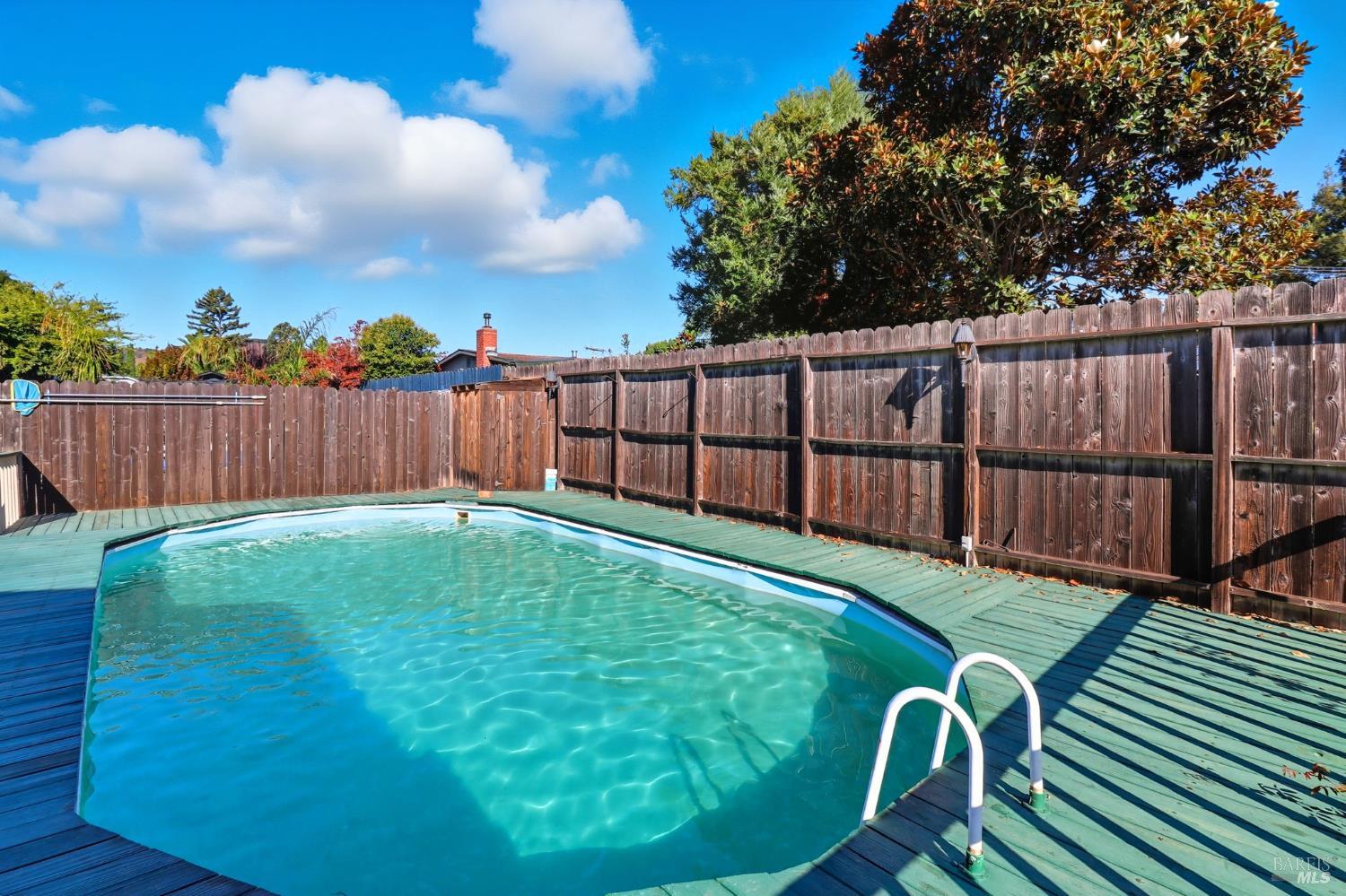 Detail Gallery Image 31 of 40 For 2094 Center Rd, Novato,  CA 94947 - 4 Beds | 2 Baths